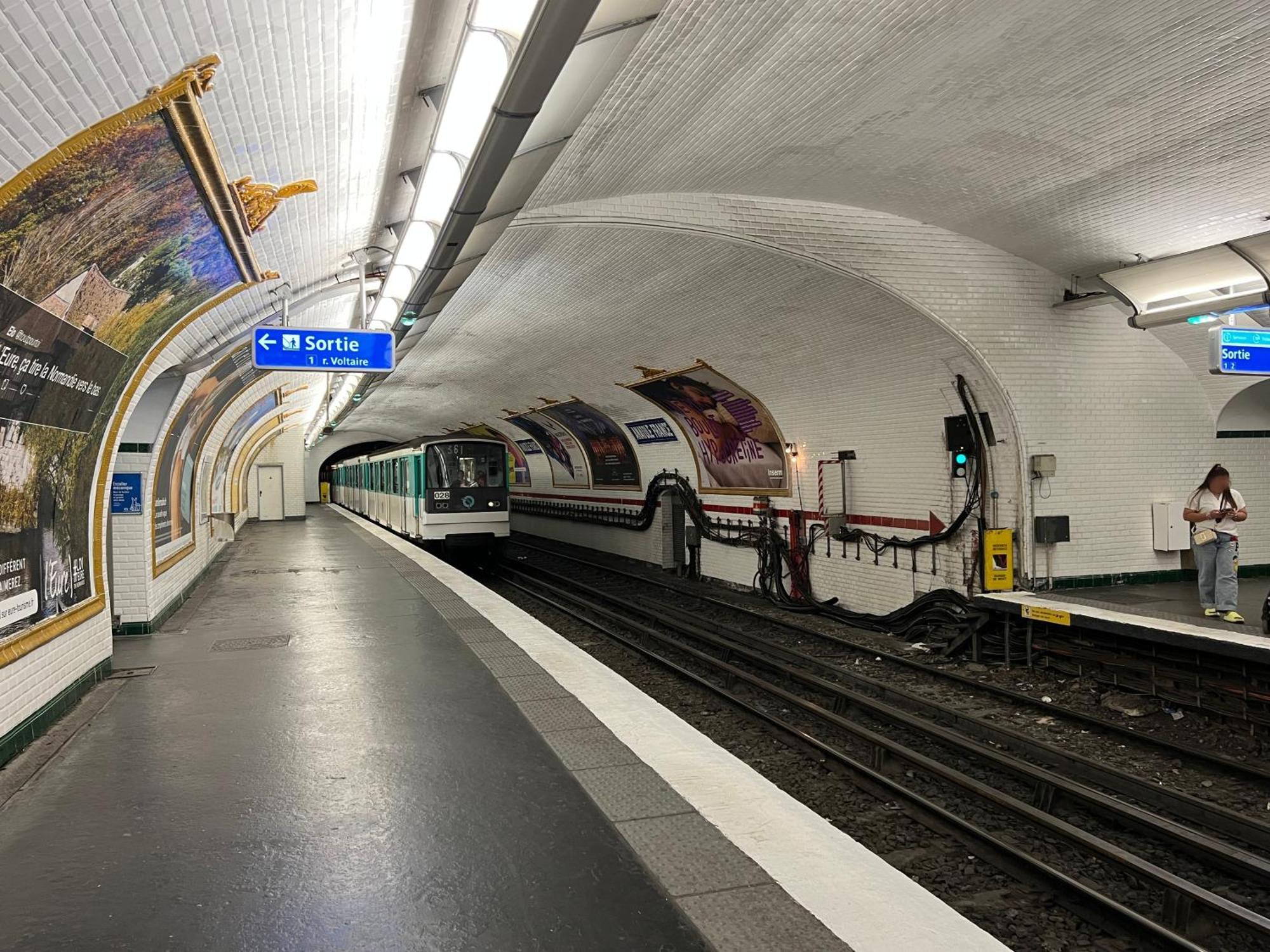 Luxelevallois Chic Stay With Balcony 800 Meters From Paris Zewnętrze zdjęcie